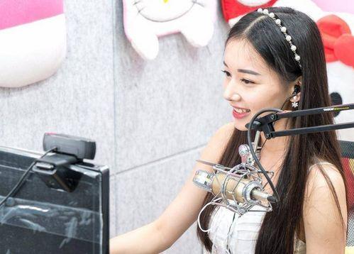 云南女鼓手网红夏夏简介,鼓动青春，网红鼓手的音乐之旅