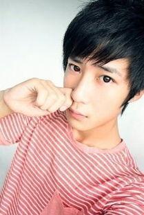 吃瓜网红男的叫什么名字,他是如何成为网络红人的？